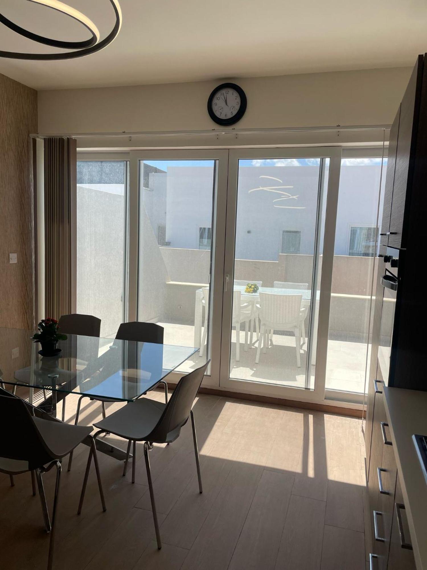 Three Bedroom Penthouse San Gwann Bagian luar foto
