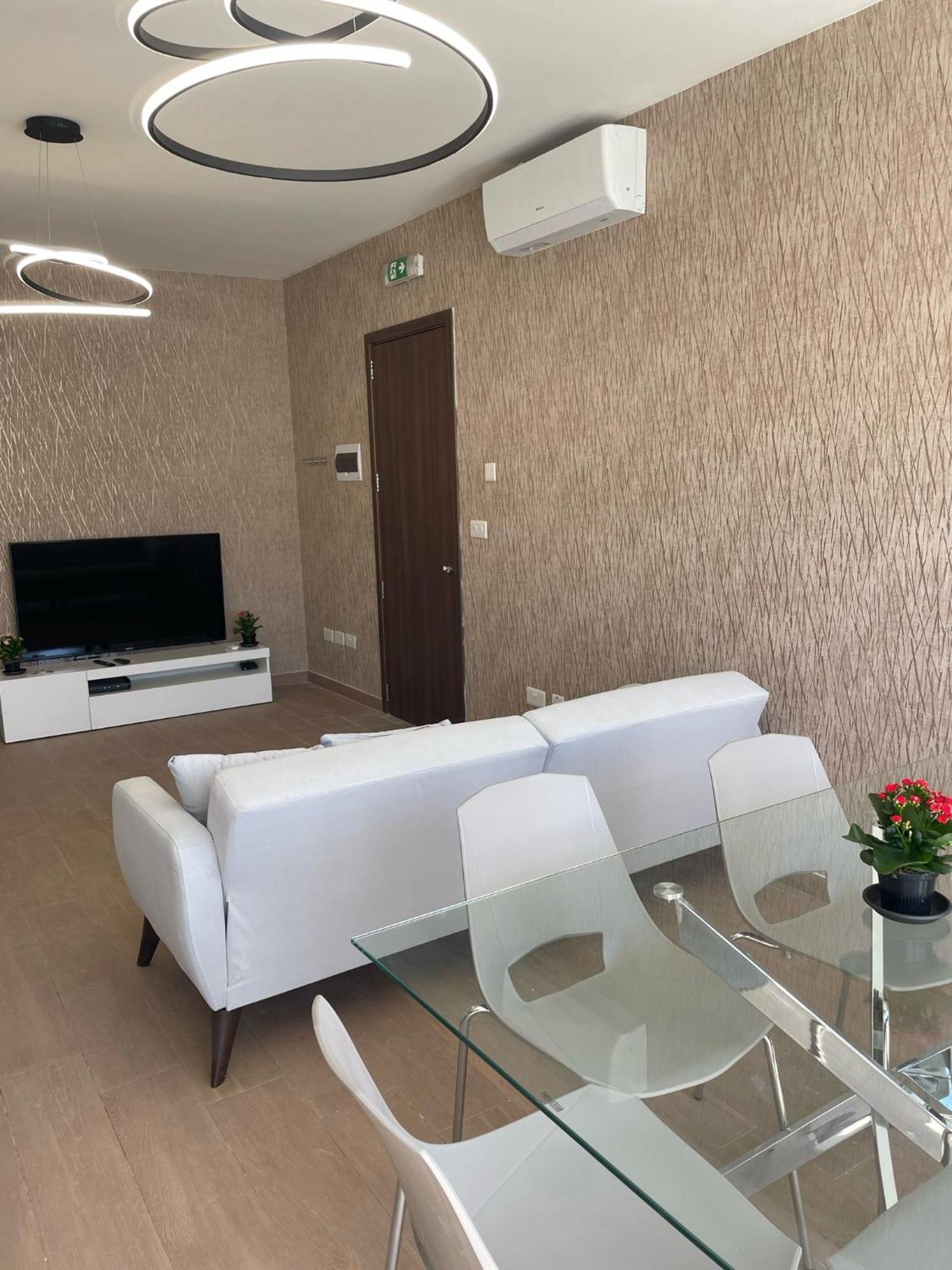 Three Bedroom Penthouse San Gwann Bagian luar foto